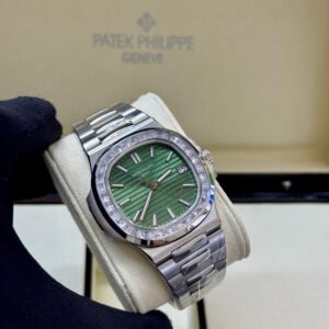 PATEK PHILIPPE Nautilus