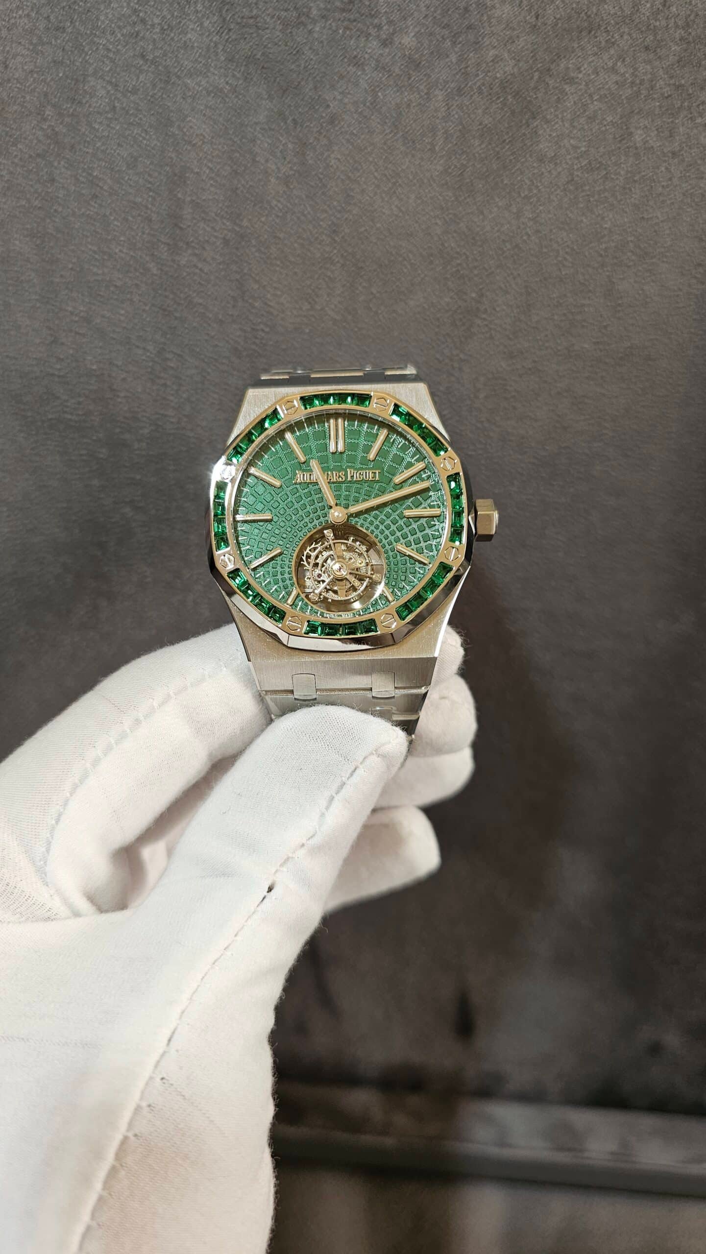 Audemars Piguet Royal Oak Flying Tourbillon 265321C.EE.1220TI.01